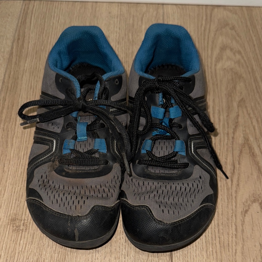 Xero Prio Athletic Shoes